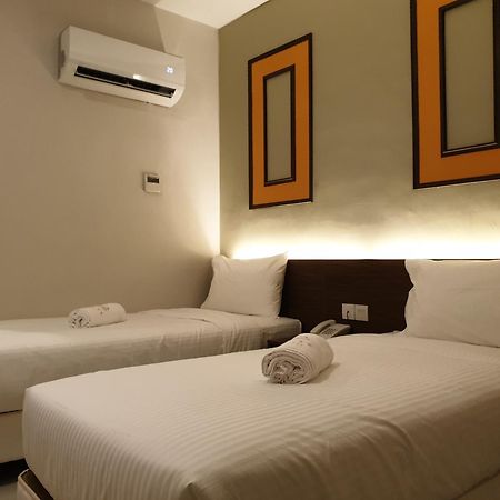 Ants Hotel Kangar Esterno foto