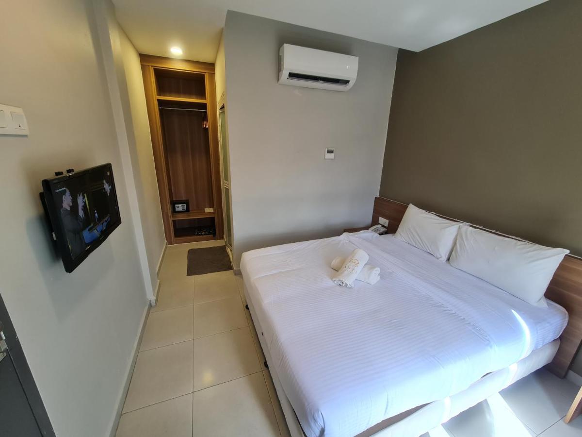 Ants Hotel Kangar Esterno foto