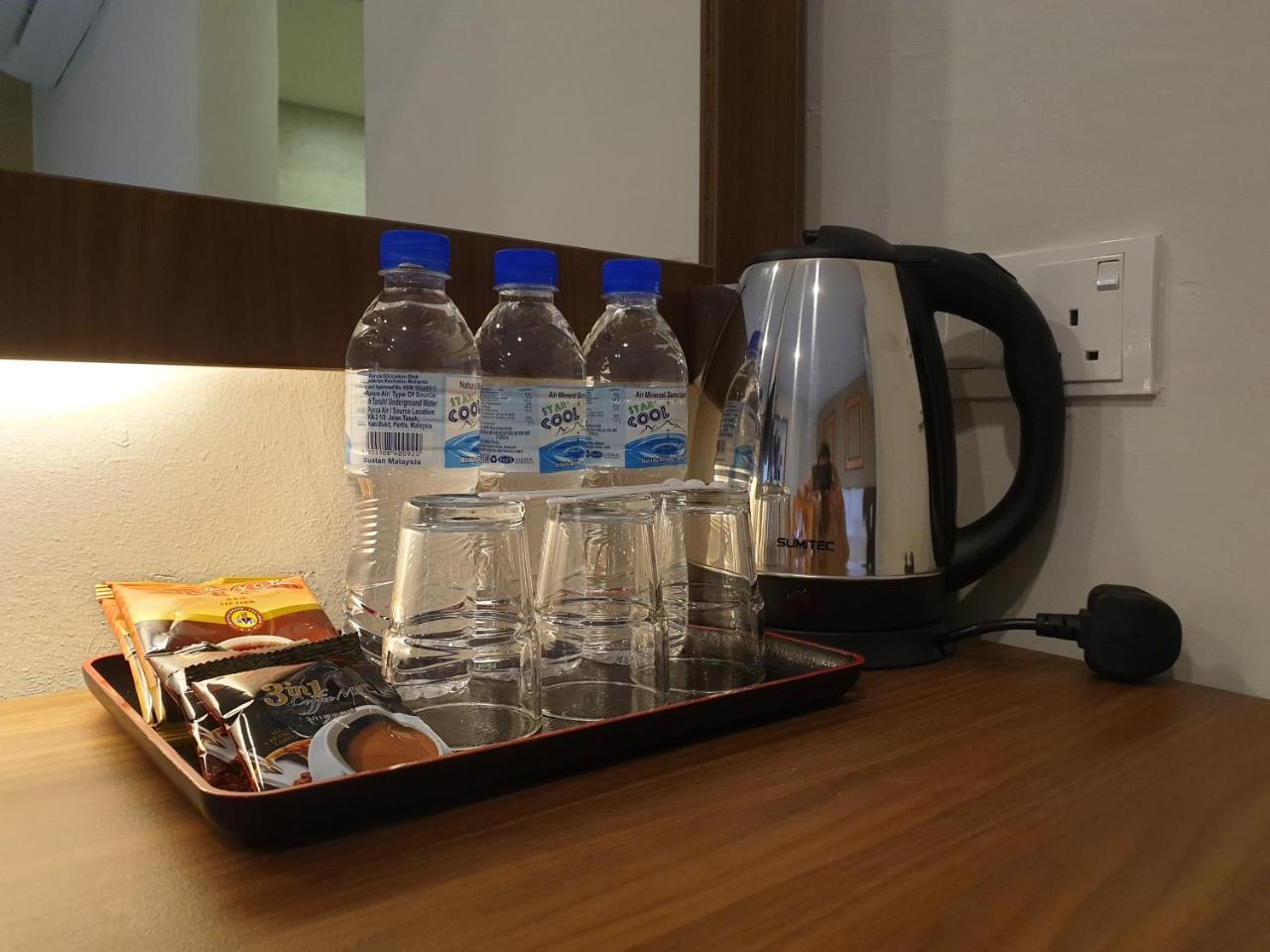 Ants Hotel Kangar Esterno foto