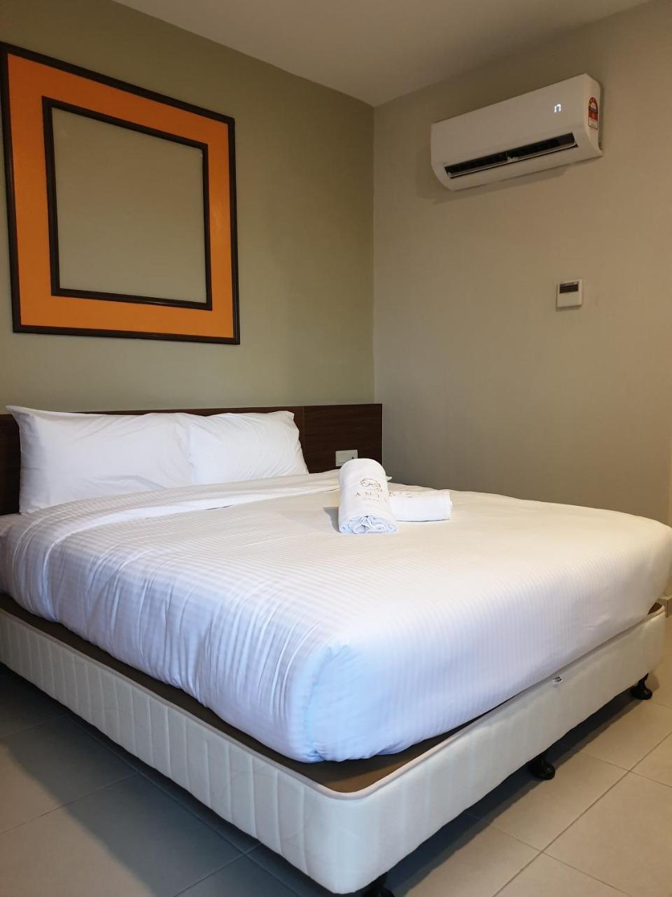 Ants Hotel Kangar Esterno foto