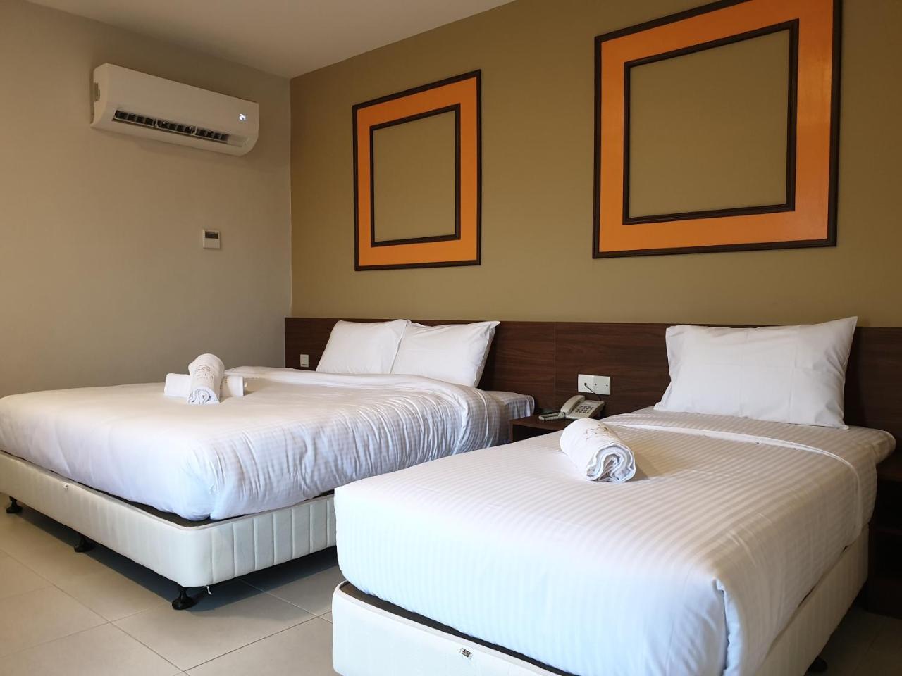 Ants Hotel Kangar Esterno foto