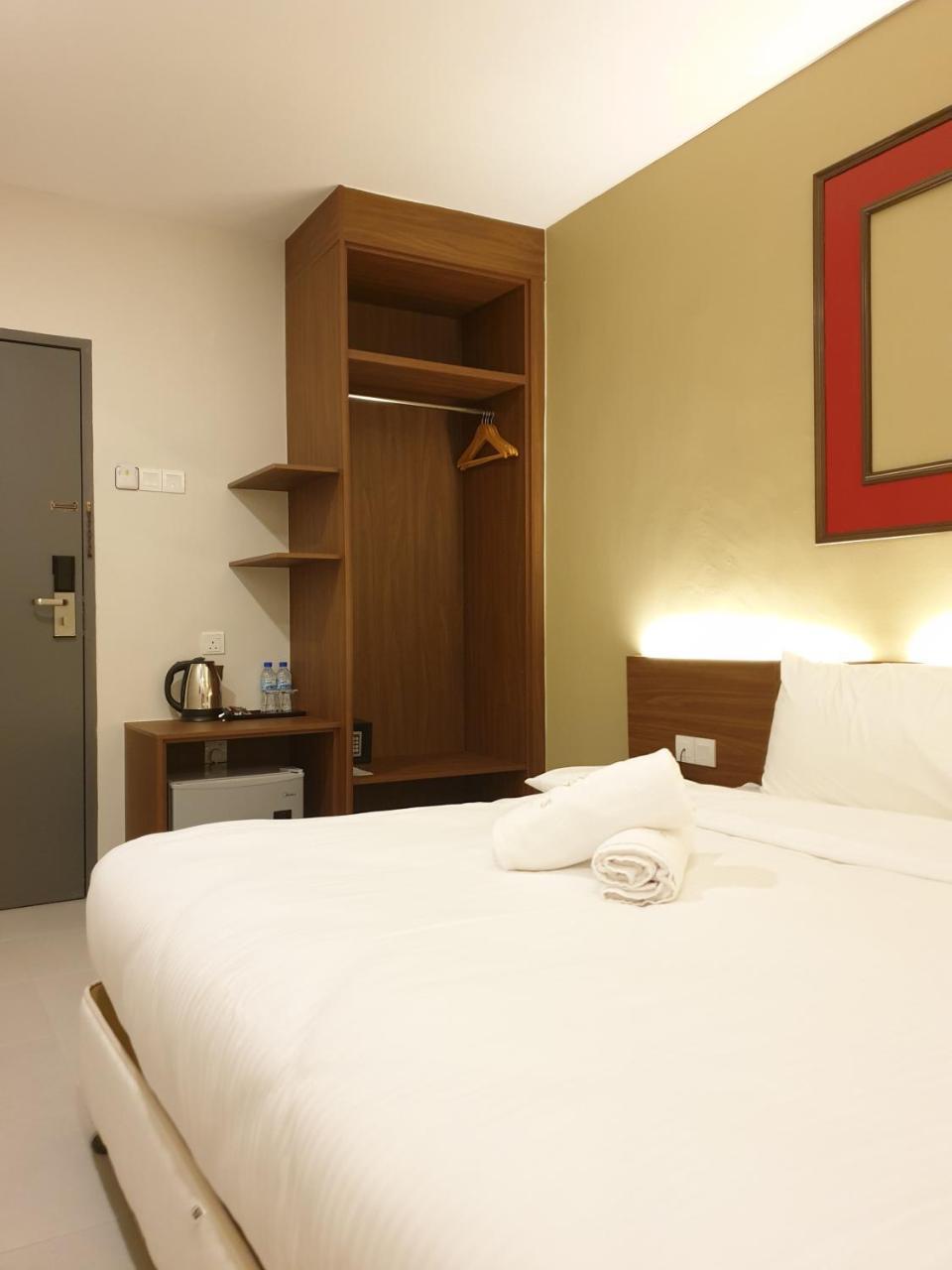 Ants Hotel Kangar Esterno foto